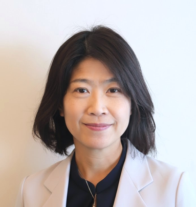 八巻　知香子の顔写真