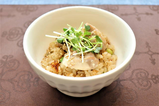 :鶏と昆布の五目ご飯の画像