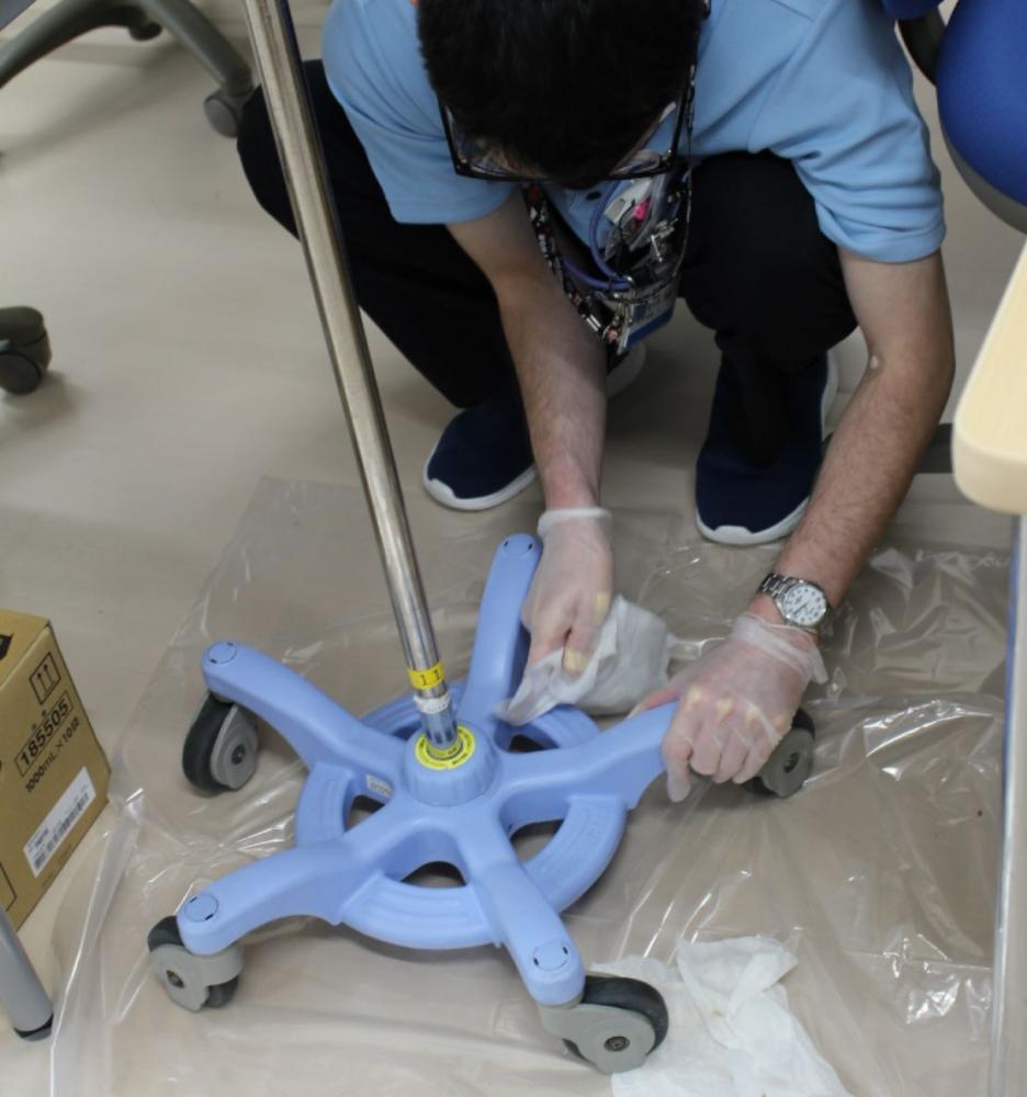 点滴架台清掃業務